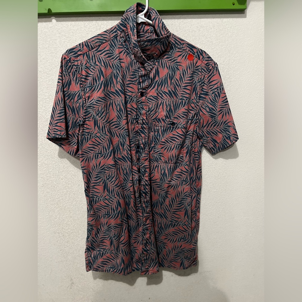 Men’s American eagle Hawaiian button down medium tall